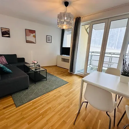 Urban Flats Aparthotel *